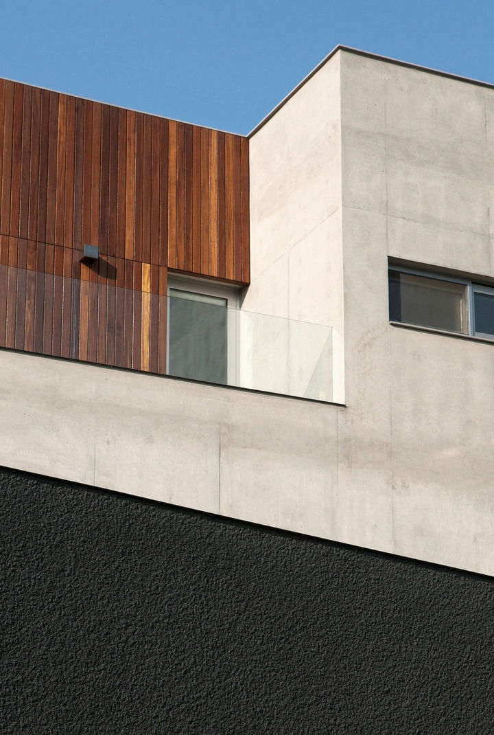 Mobile 메인 이미지 0